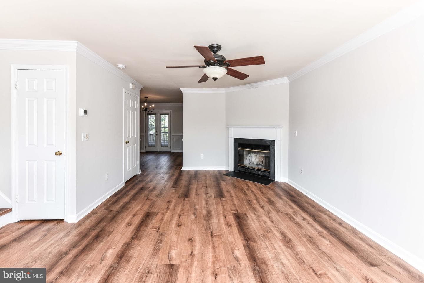 1207 Bond Street photo 11