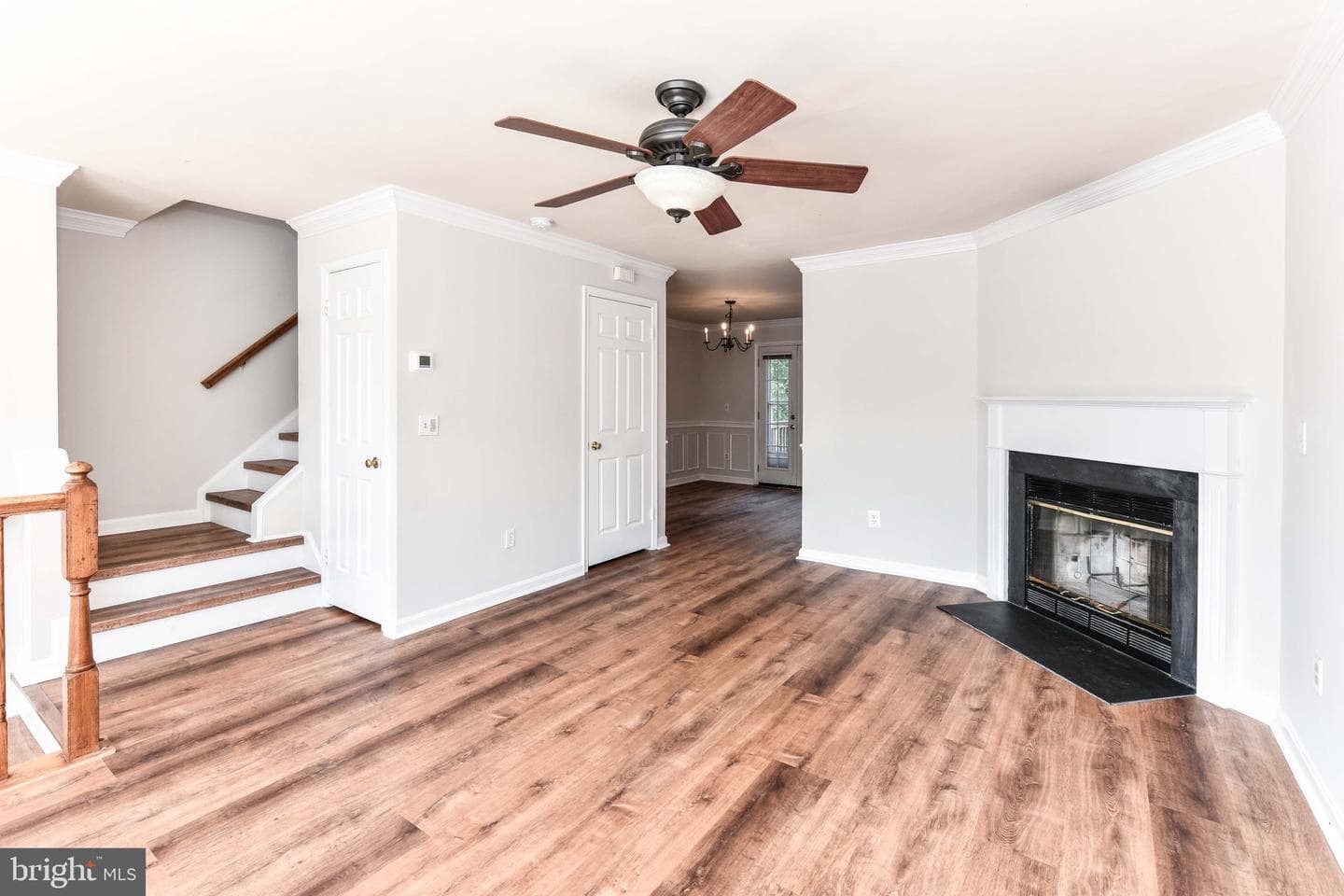 1207 Bond Street photo 12