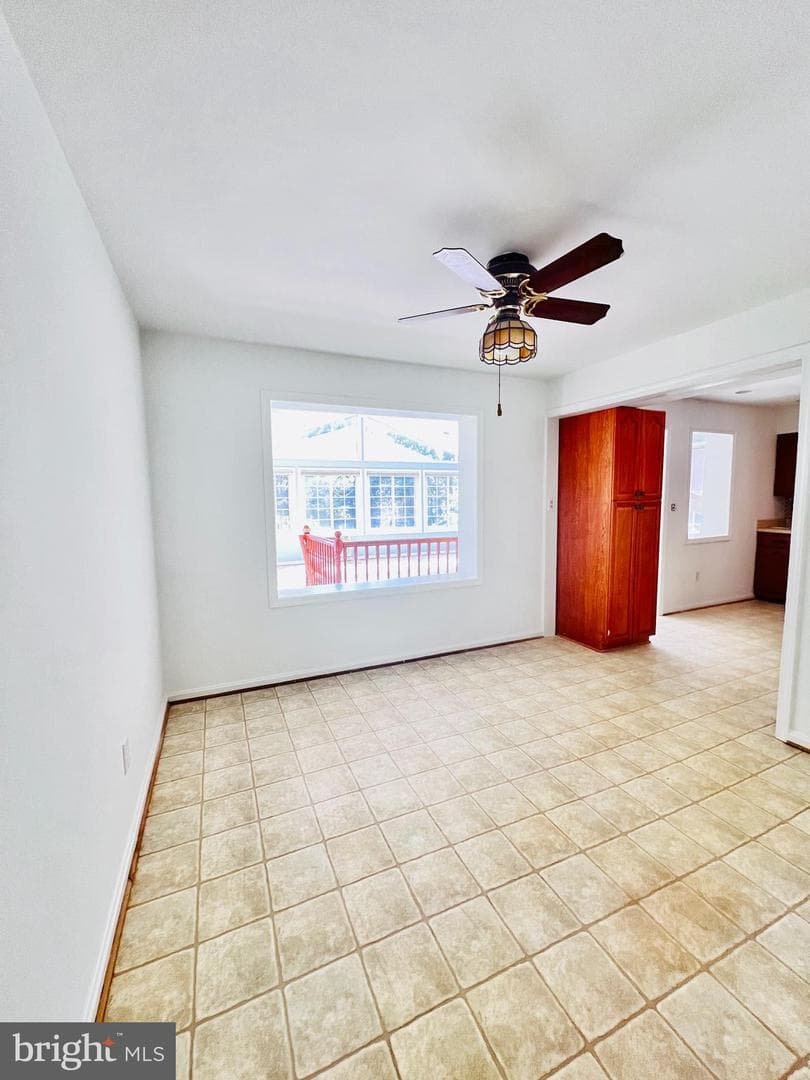 826 Van Buren Street photo 18