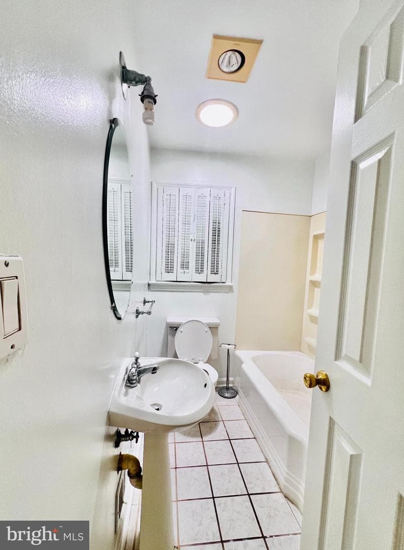826 Van Buren Street photo 22