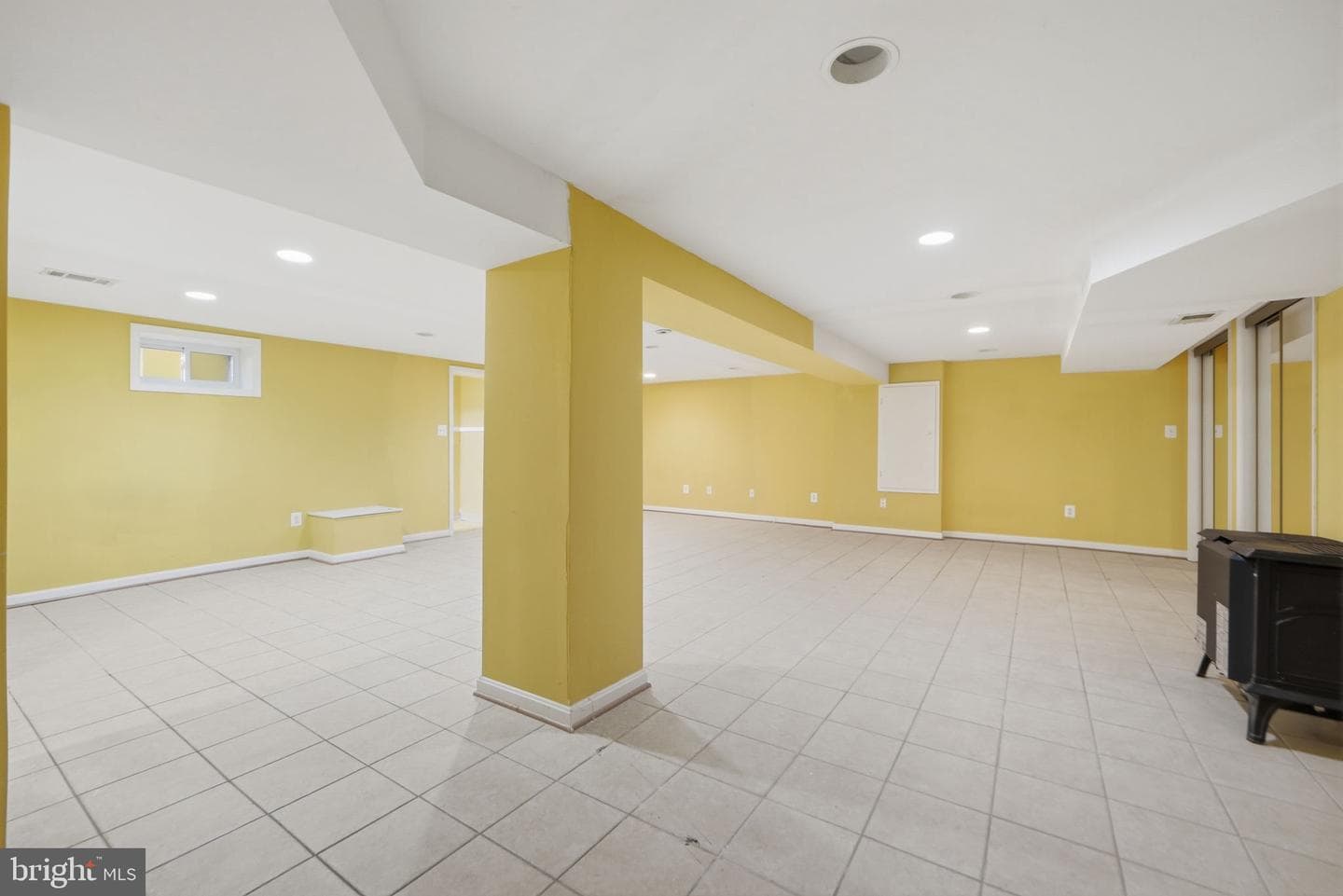 826 Van Buren Street photo 32