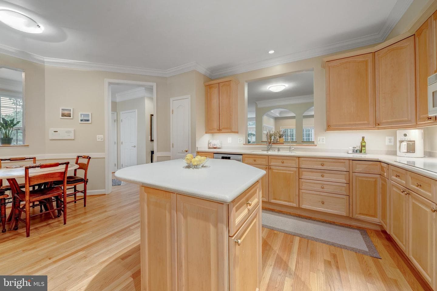 1925 Logan Manor Drive photo 17