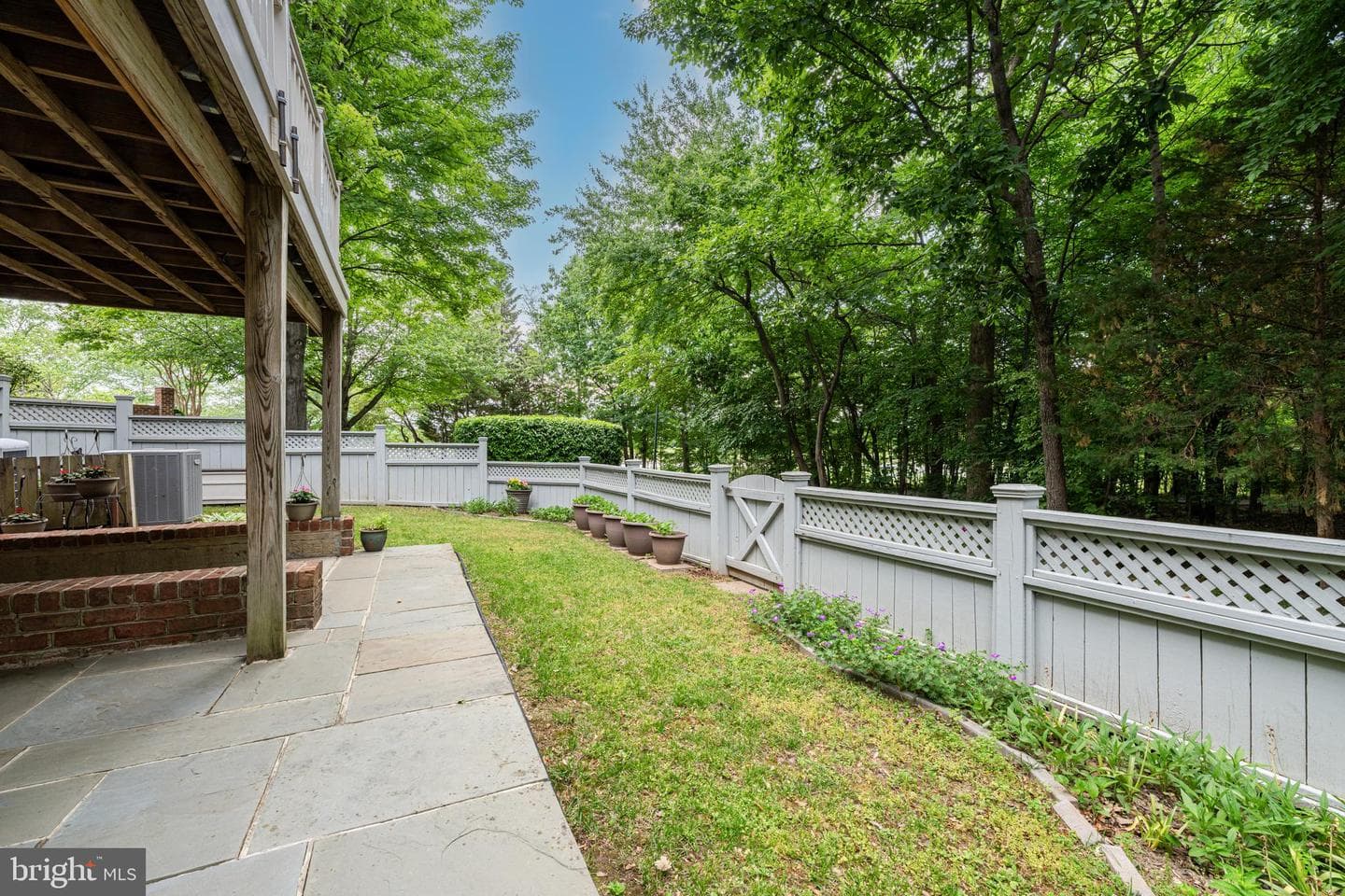 1925 Logan Manor Drive photo 42