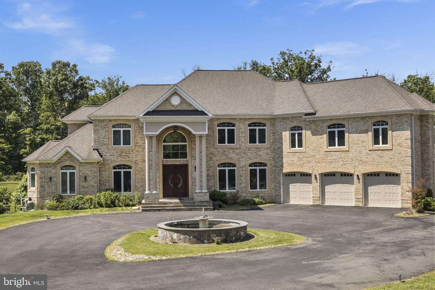 5848 Doyle Road, Clifton