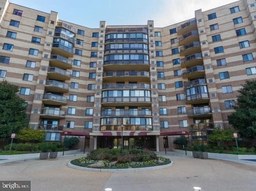 8380 Greensboro Drive #323, Mclean