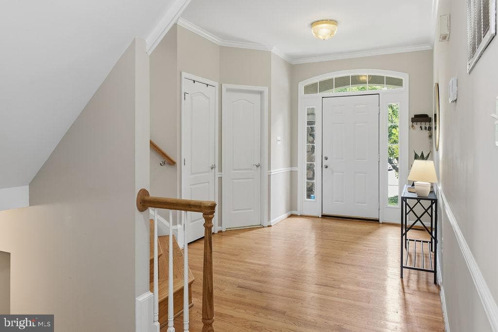10008 Leamoore Lane photo 60