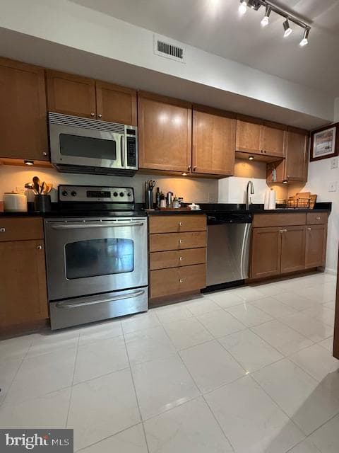2230 George C Marshall Drive #712 photo 12