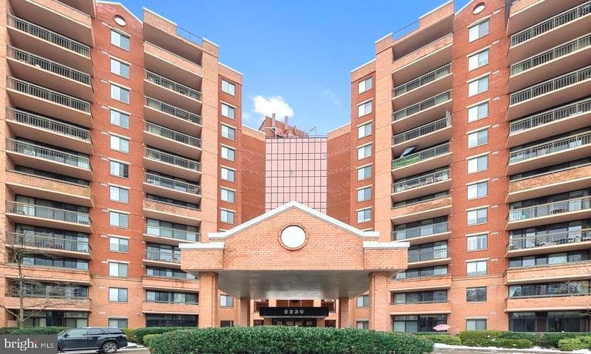 2230 George C Marshall Drive #712, Falls Church