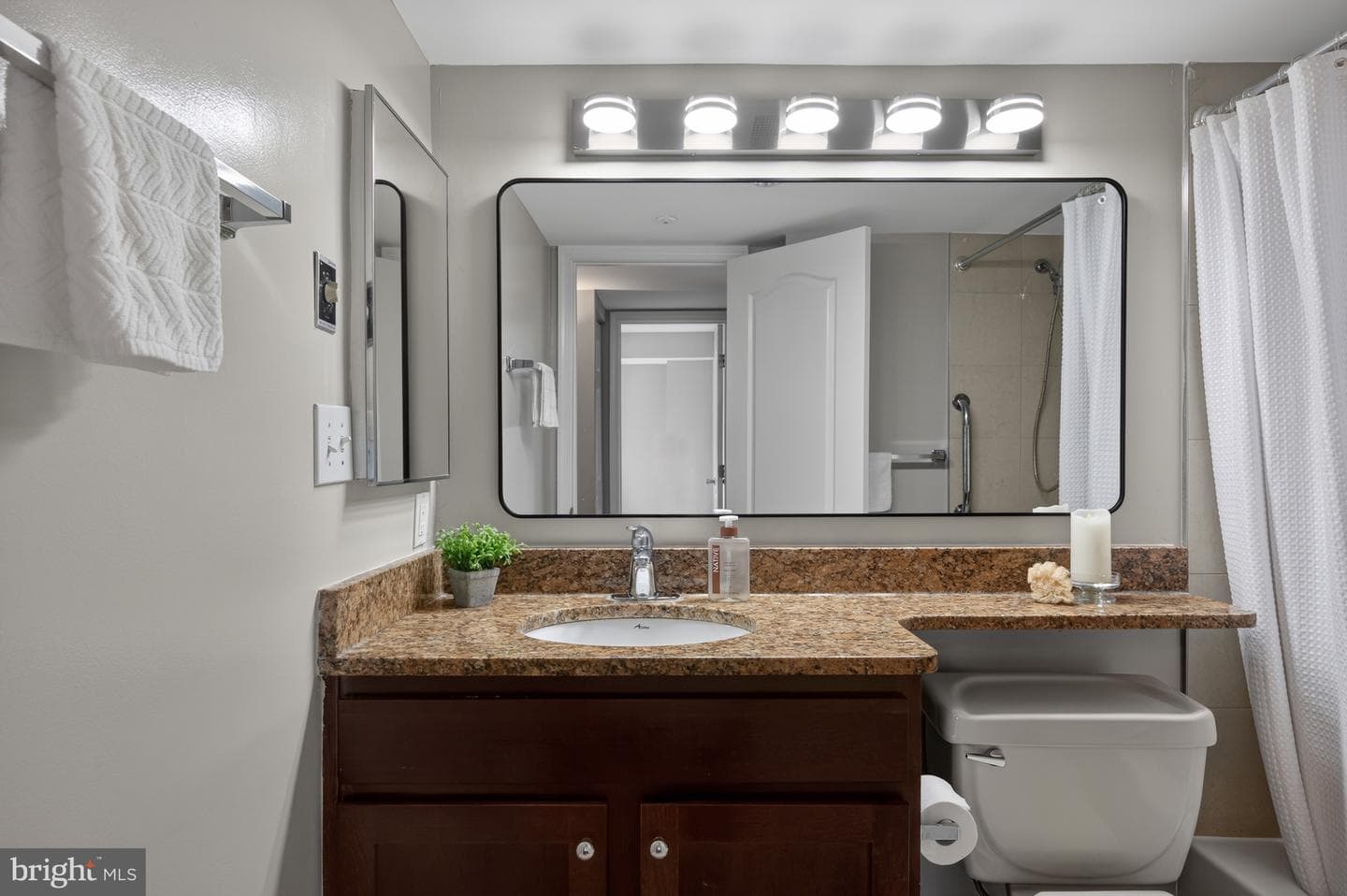 2230 George C Marshall Drive #517 photo 31