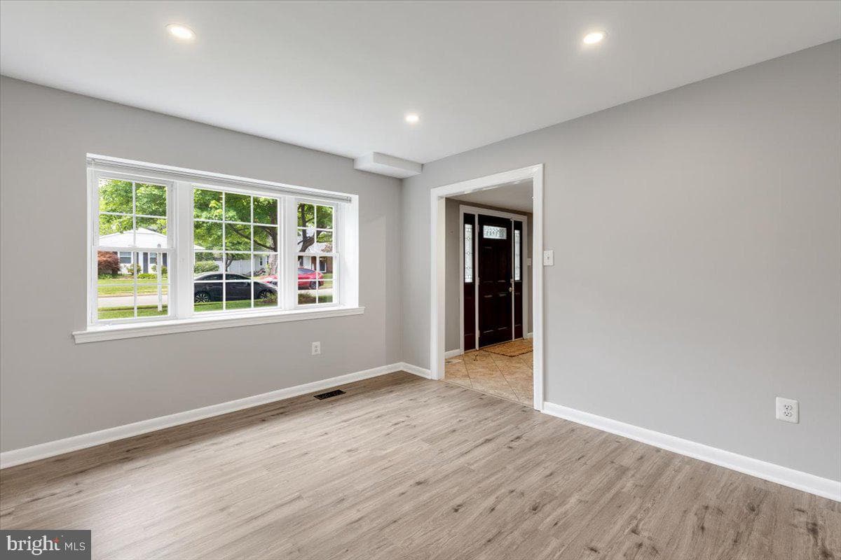 13107 Parson Lane photo 11