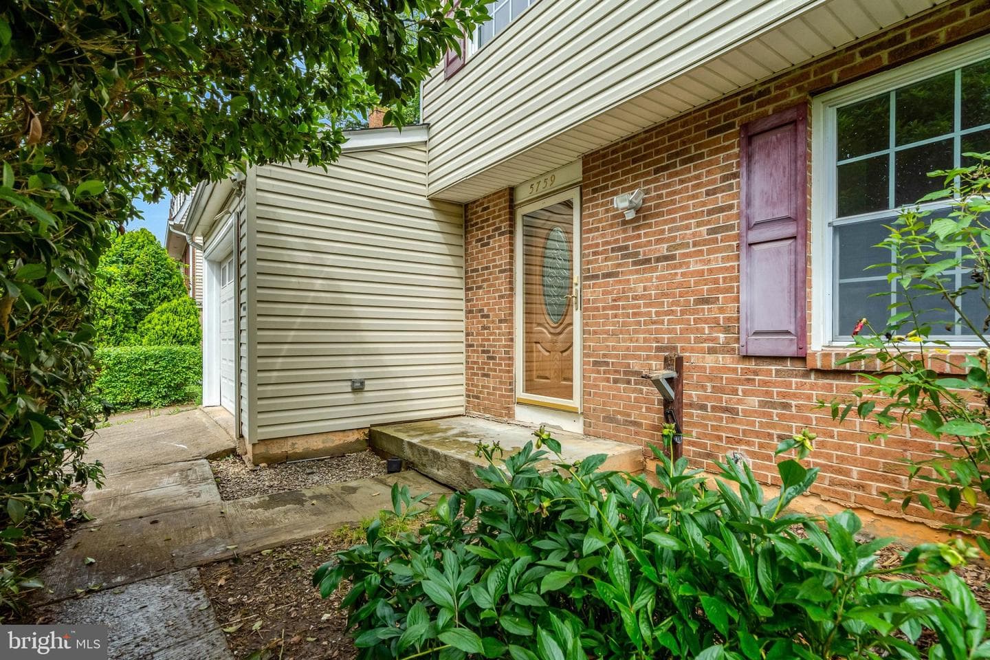 5759 Heming Avenue photo 4
