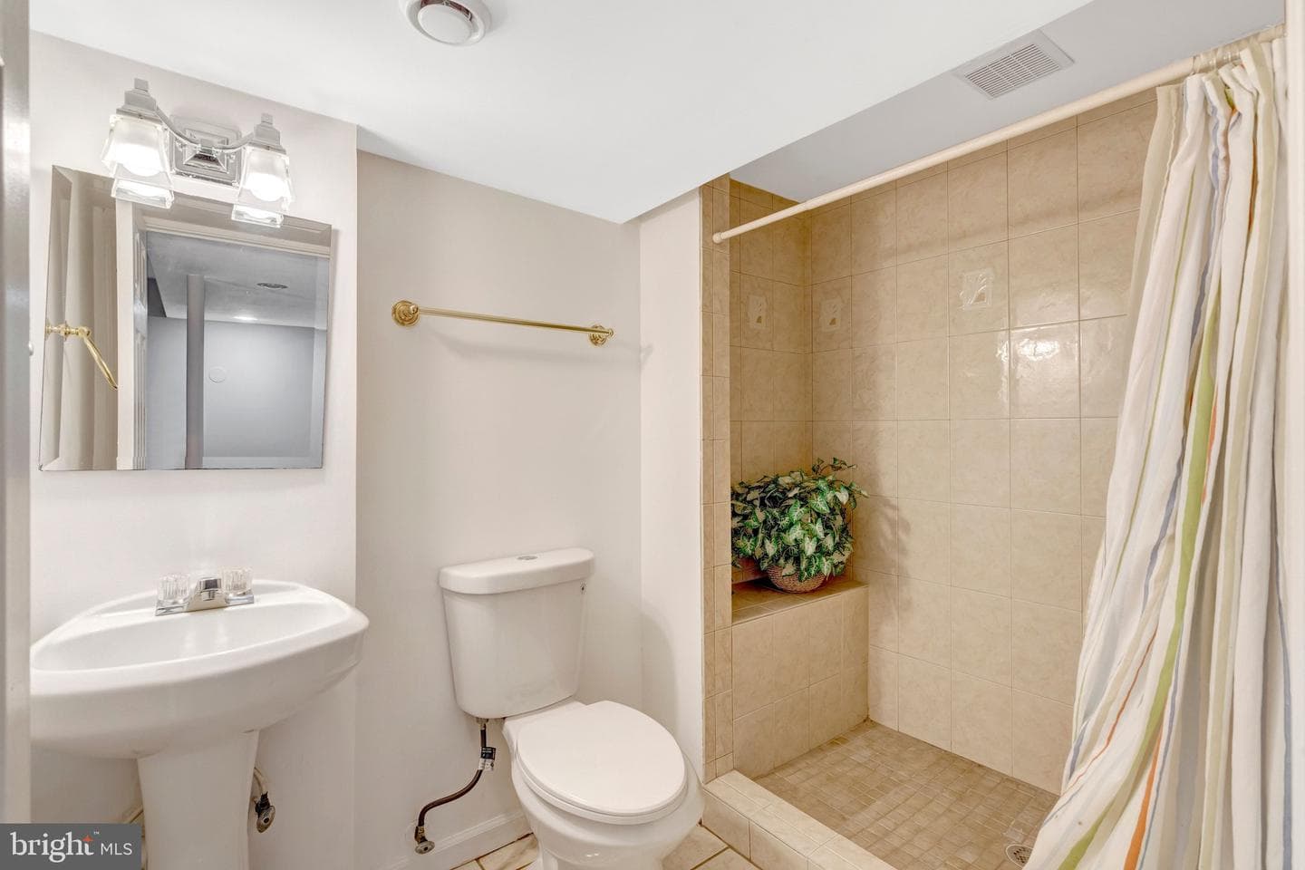 5759 Heming Avenue photo 42