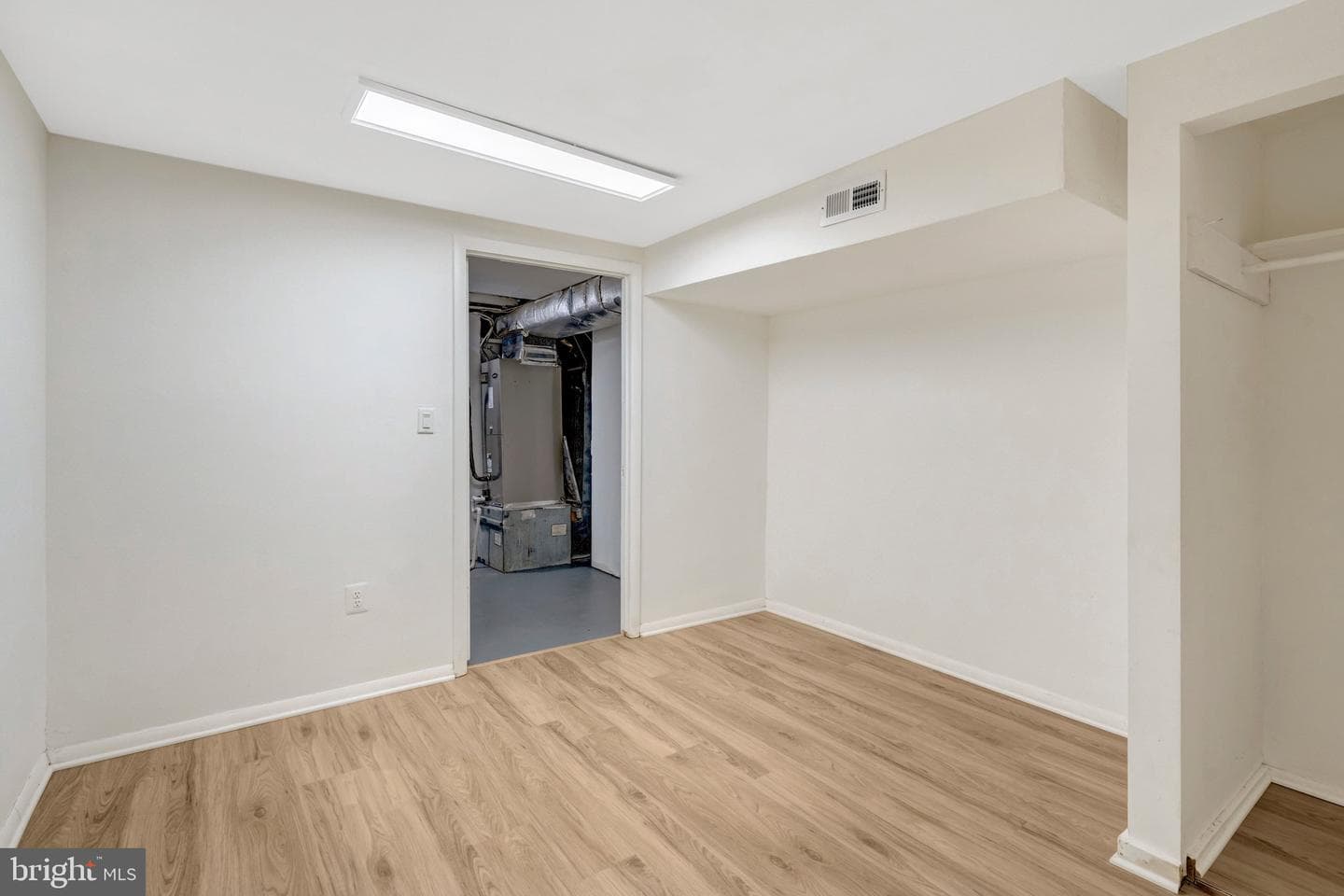 5759 Heming Avenue photo 46