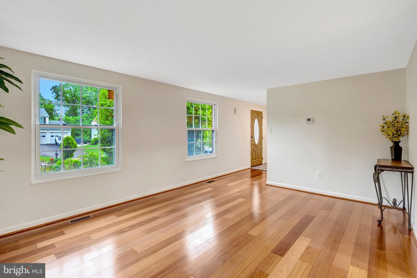 5759 Heming Avenue photo 9
