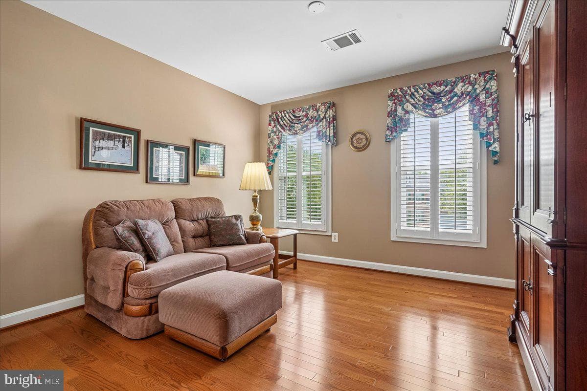 7826 Preakness Lane photo 28