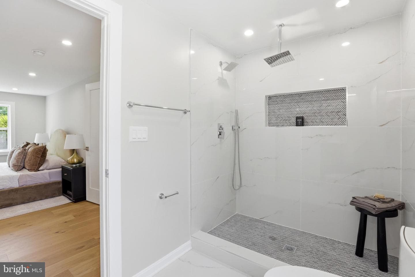 6420 Spring Terrace photo 23