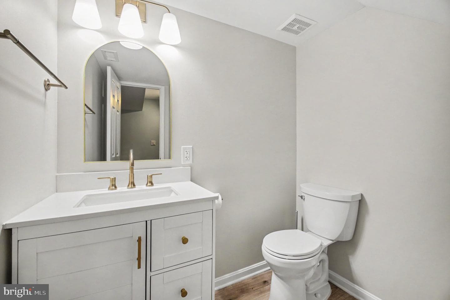 14806 Palmerston Square photo 11