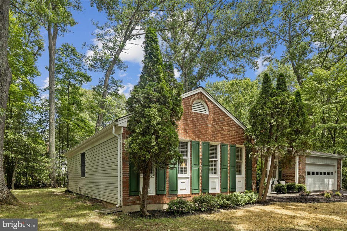 2520 Penny Royal Lane photo 1