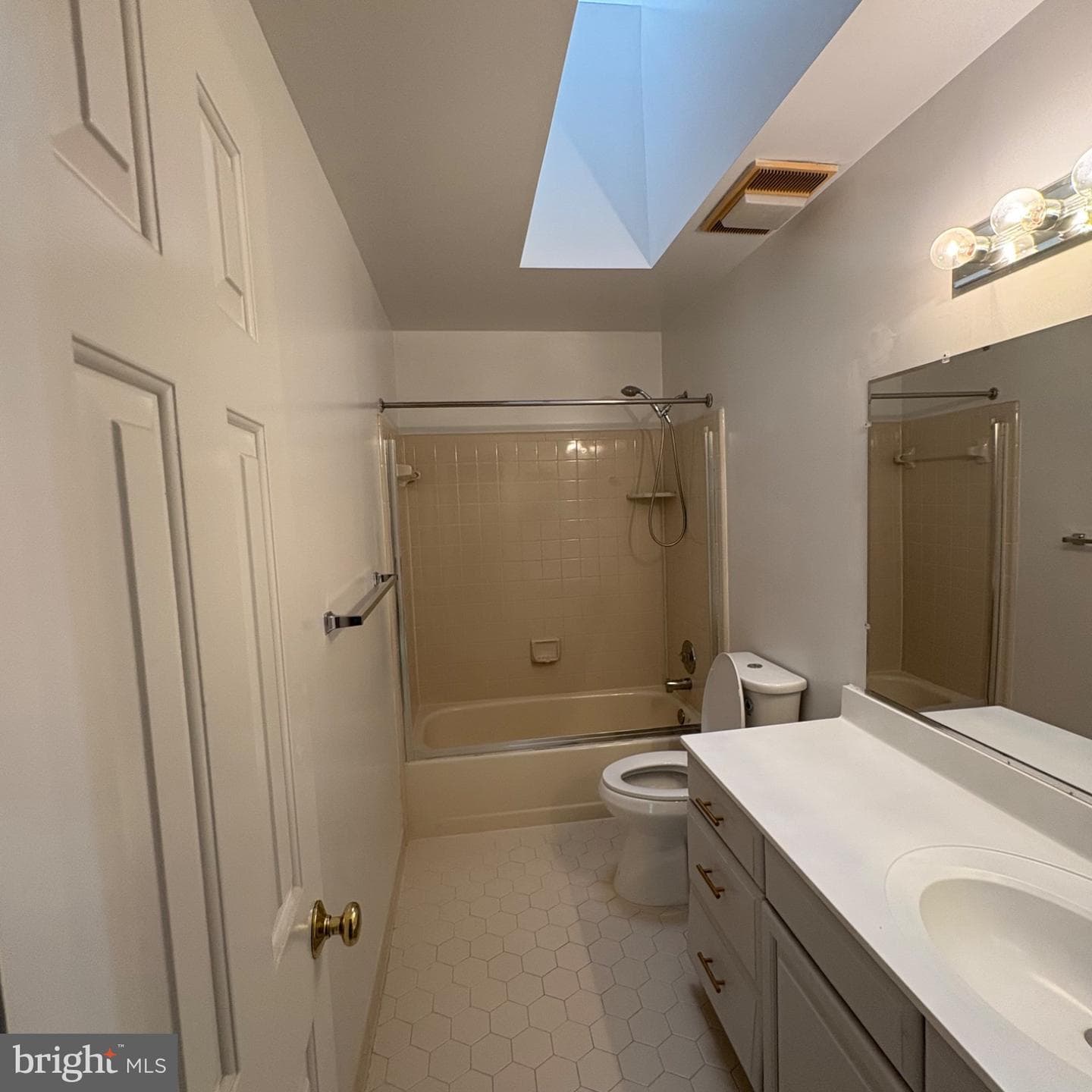 3502 Holly Road photo 16