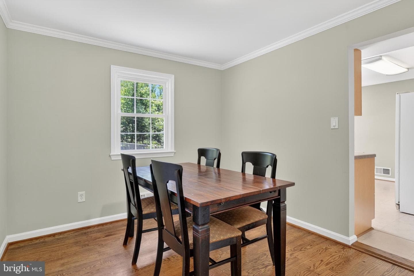 6727 Newington Road photo 12