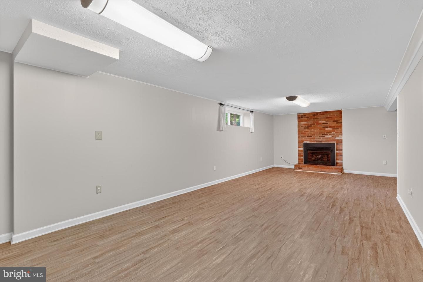6727 Newington Road photo 29