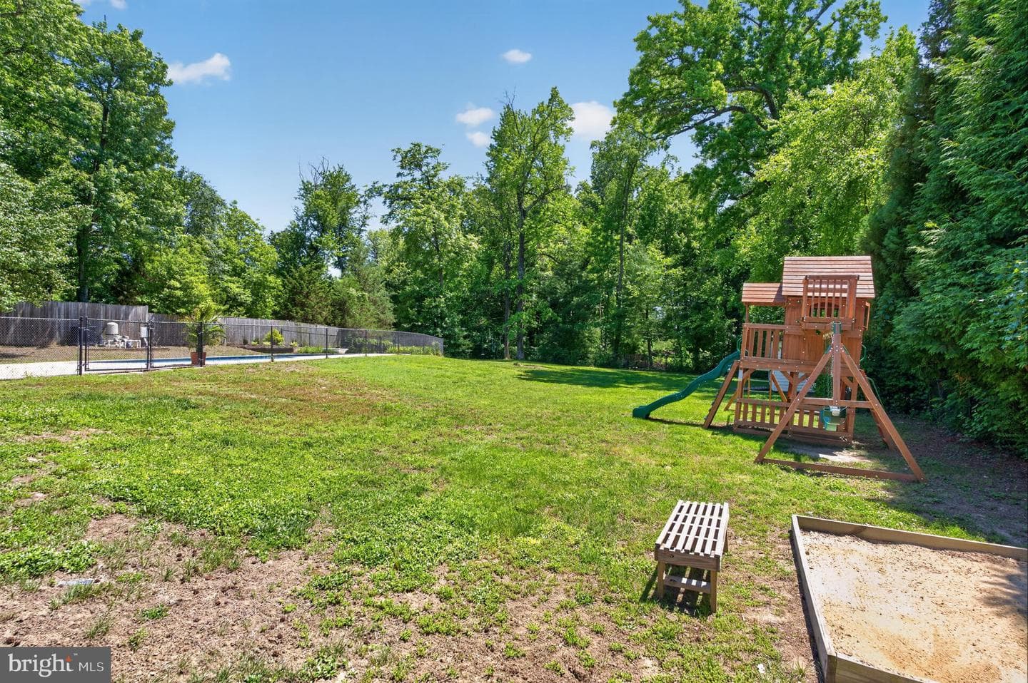 6727 Newington Road photo 47