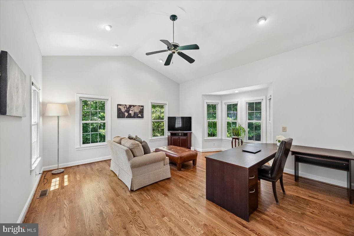 12302 Upper Wynnewood photo 23