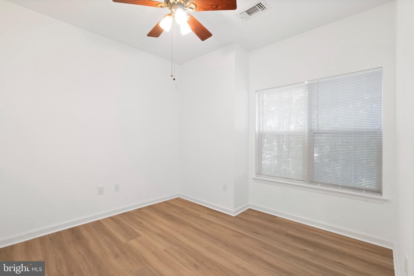 1700 Lake Shore Crest Drive #13 photo 11