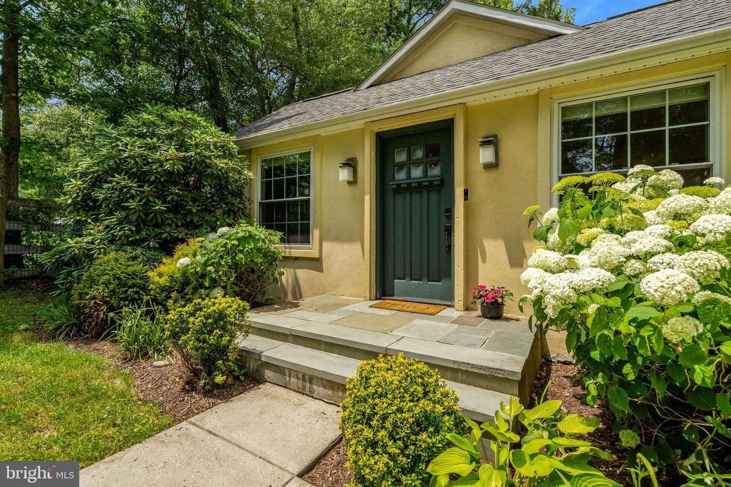11520 Popes Head Road, Fairfax