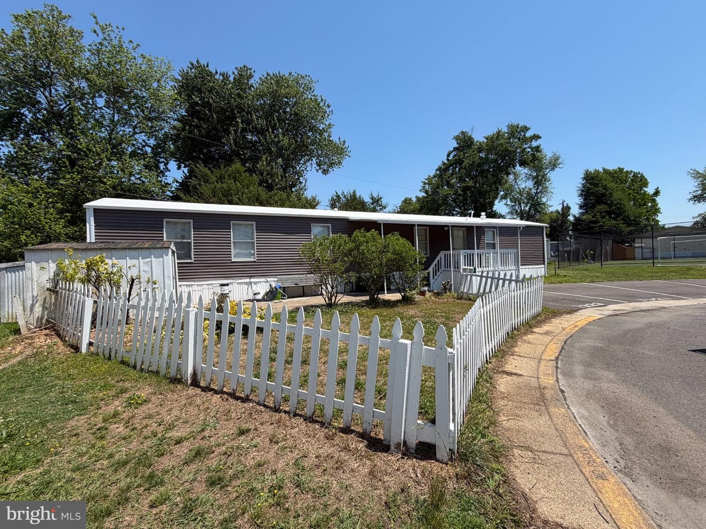 7923 Stork Road photo 3