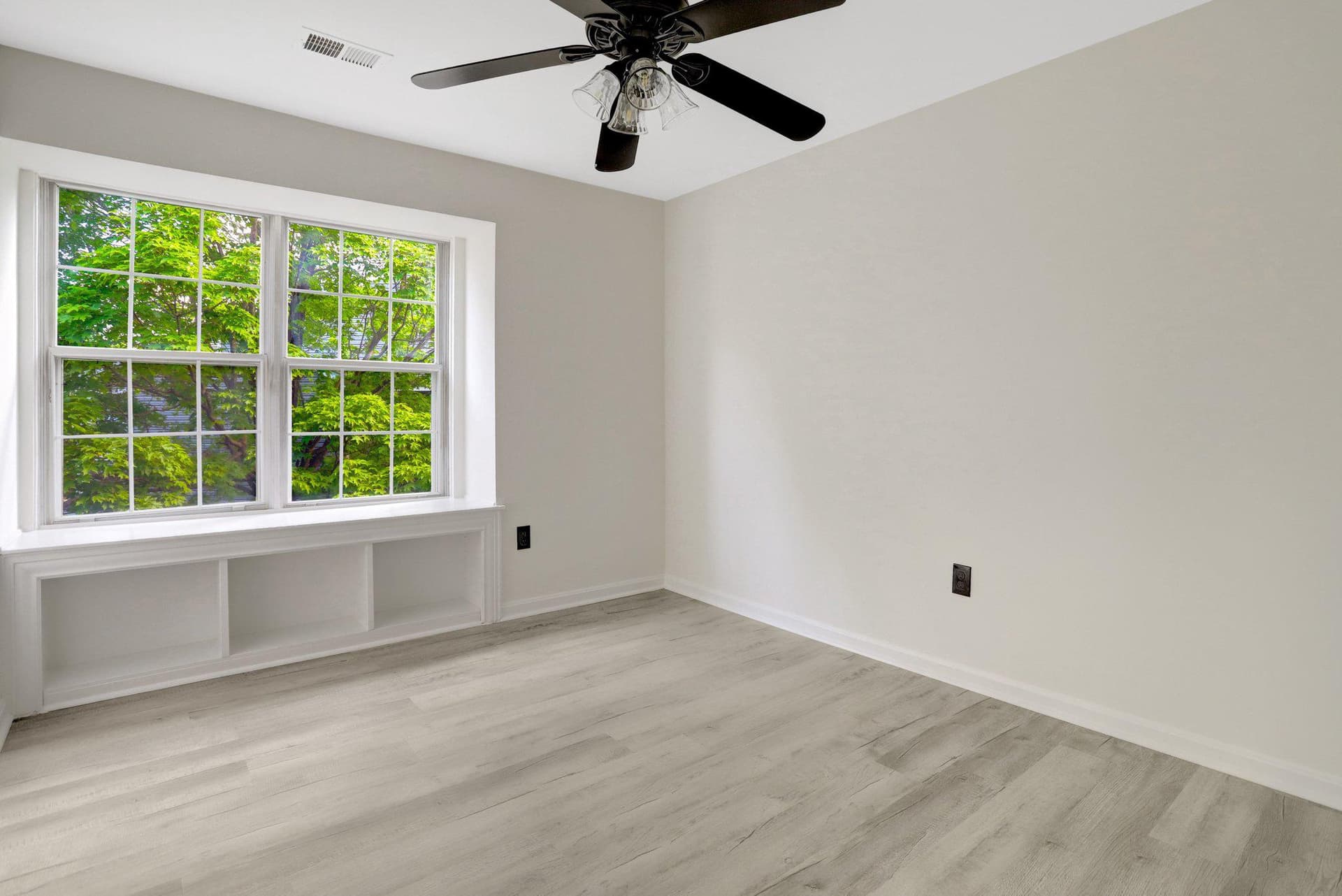 8627 Beekman Place #27c photo 13