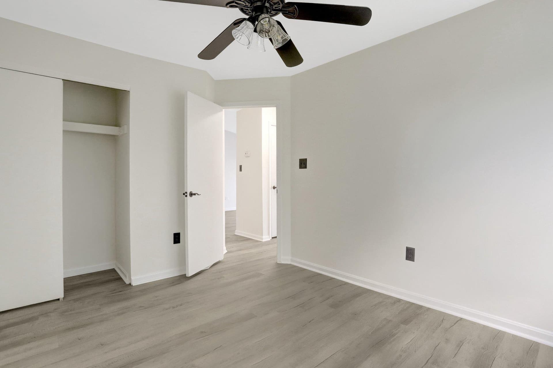 8627 Beekman Place #27c photo 14