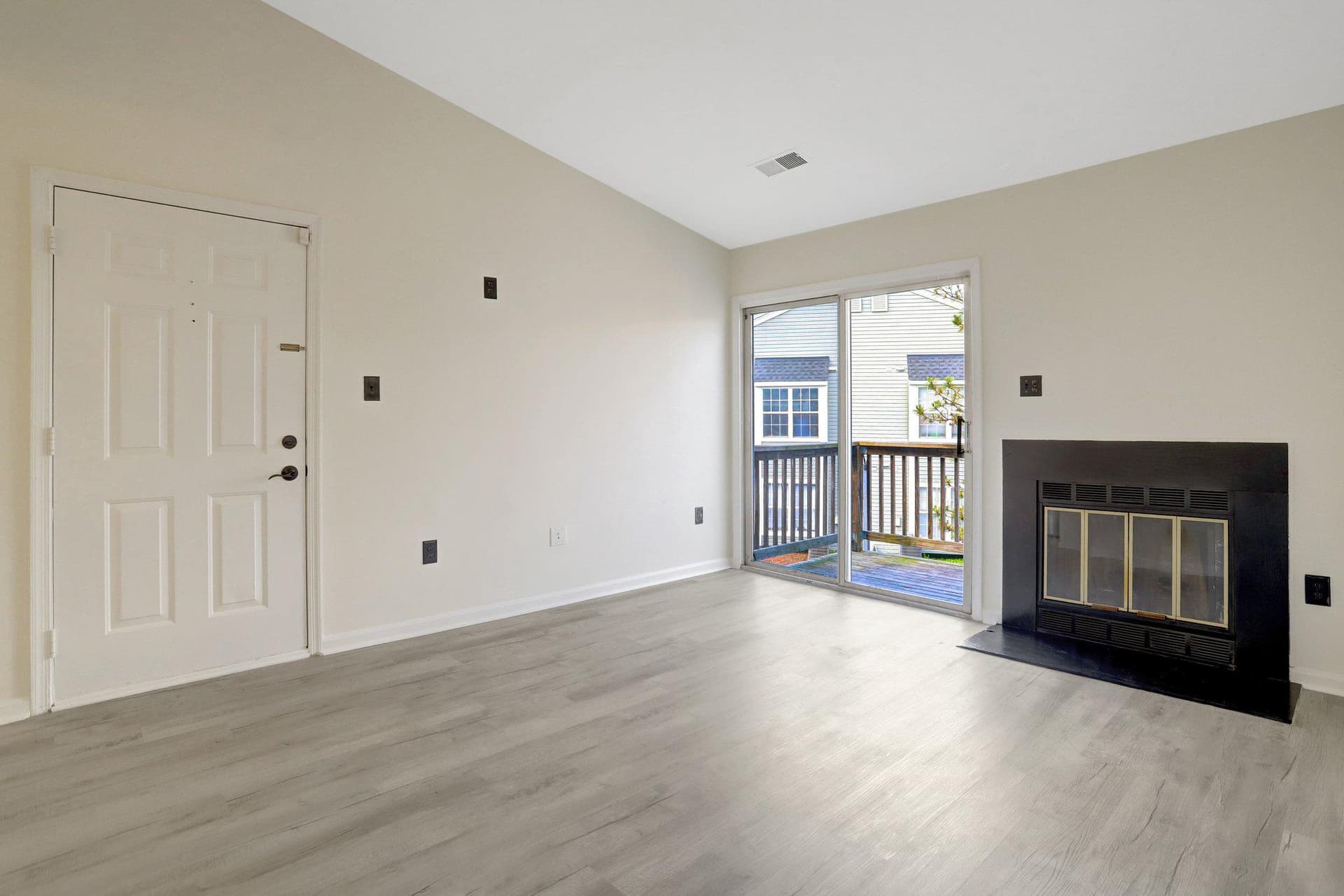 8627 Beekman Place #27c photo 2