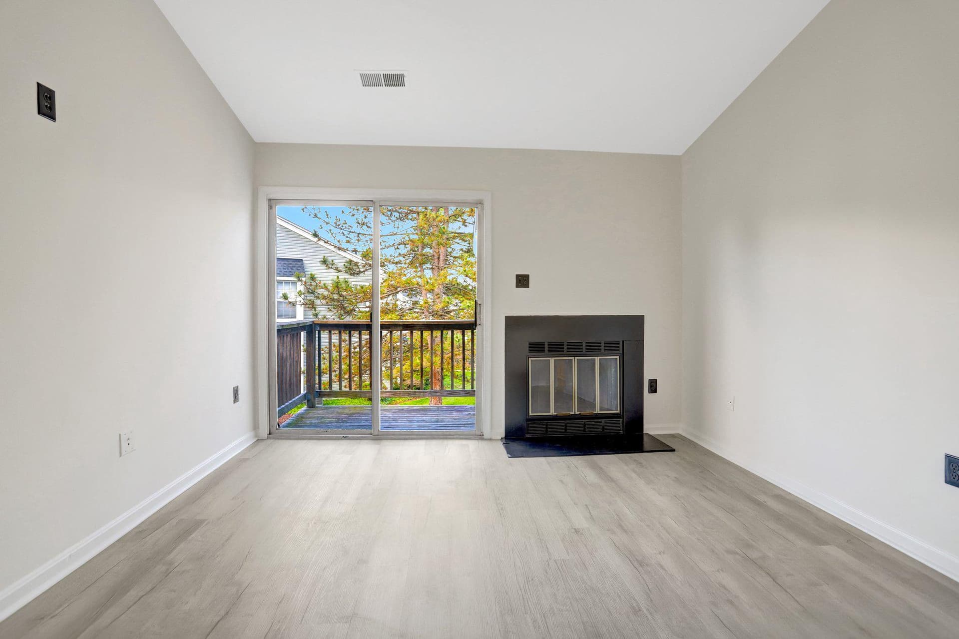 8627 Beekman Place #27c photo 3