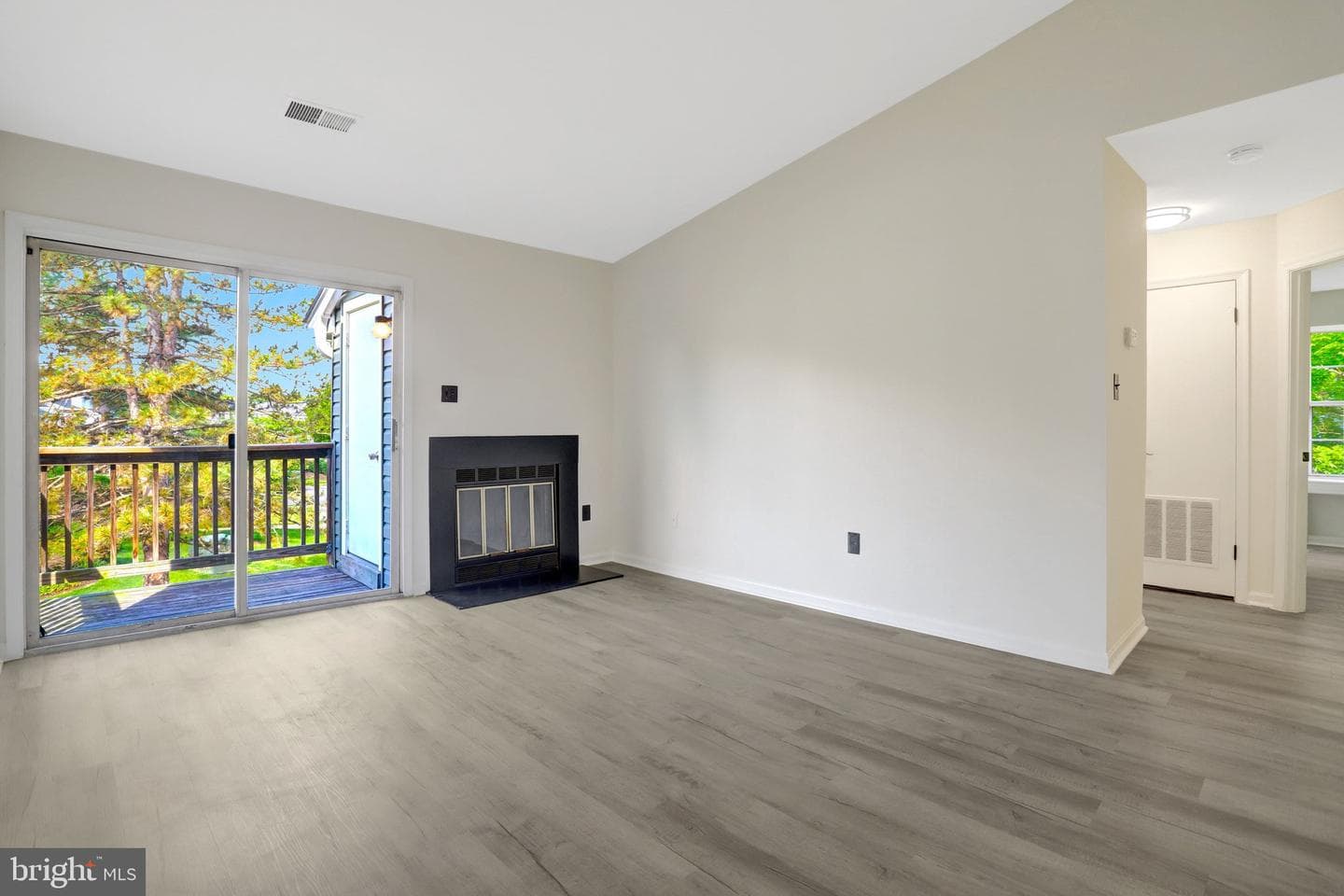 8627 Beekman Place #27c photo 4