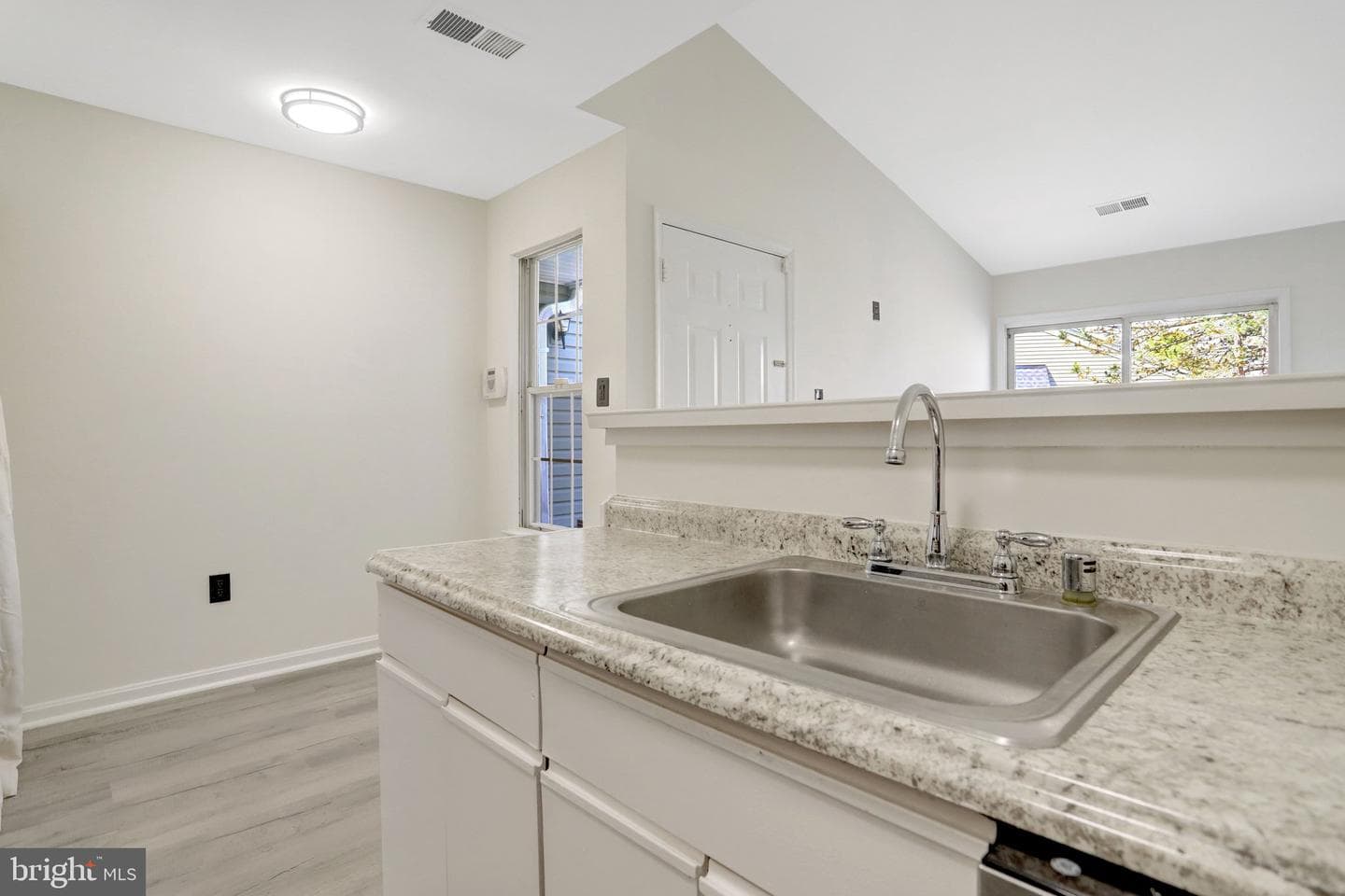 8627 Beekman Place #27c photo 7