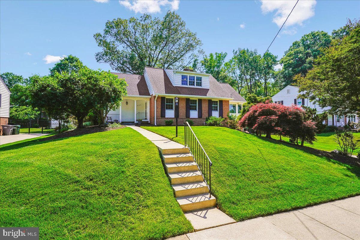 1003 Dewolfe Drive photo 2