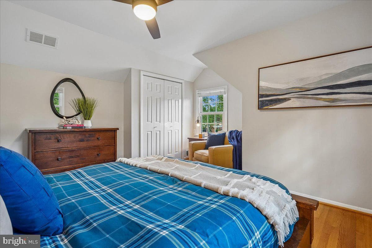 1003 Dewolfe Drive photo 34