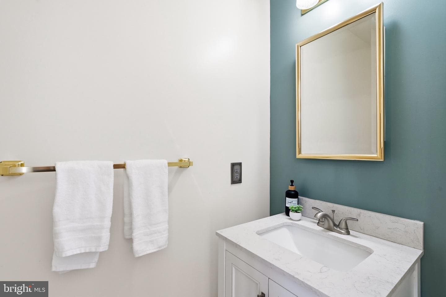 5529 Sully Lake Drive photo 23