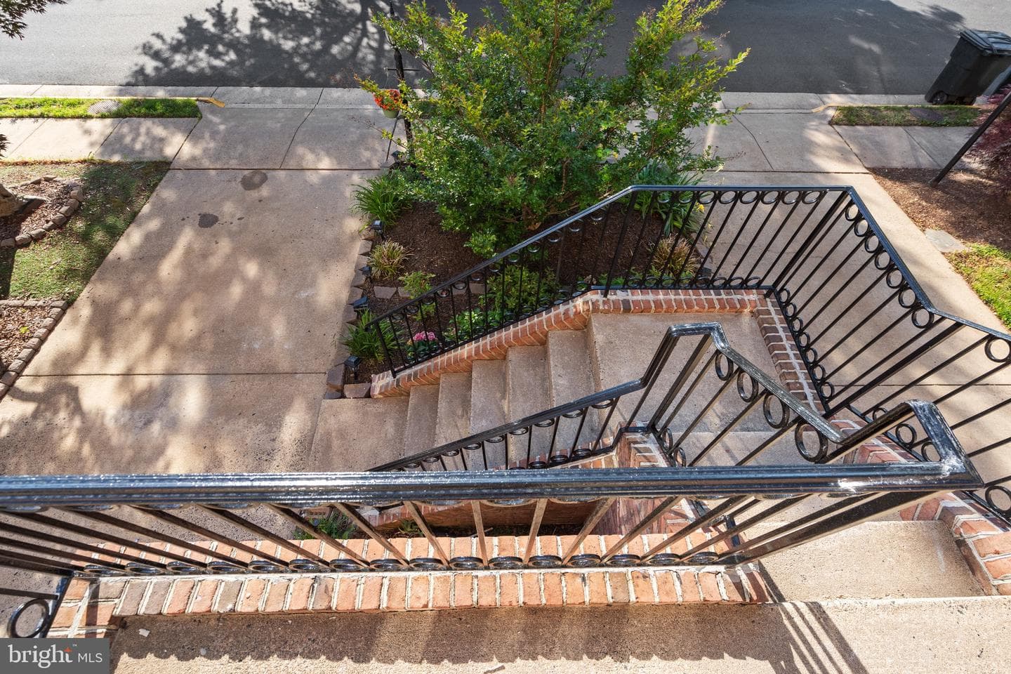 5529 Sully Lake Drive photo 58