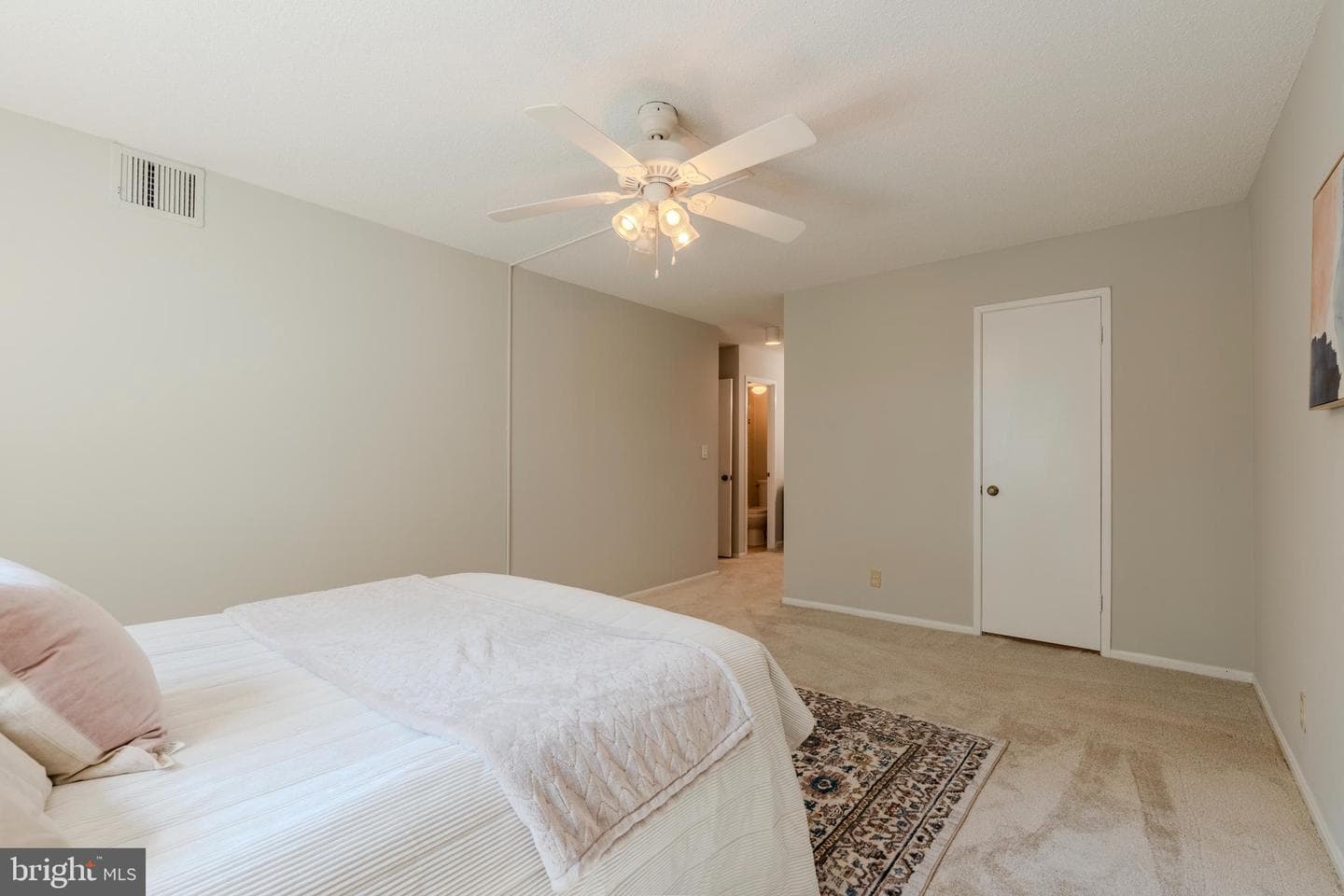 5901 Mount Eagle Drive #510 photo 29