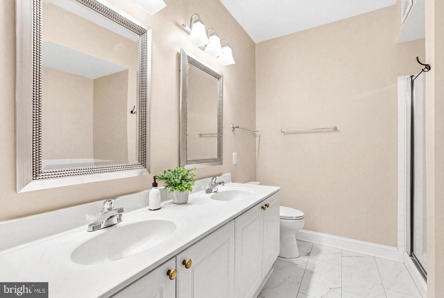 1860 Stratford Park Place #305 photo 18