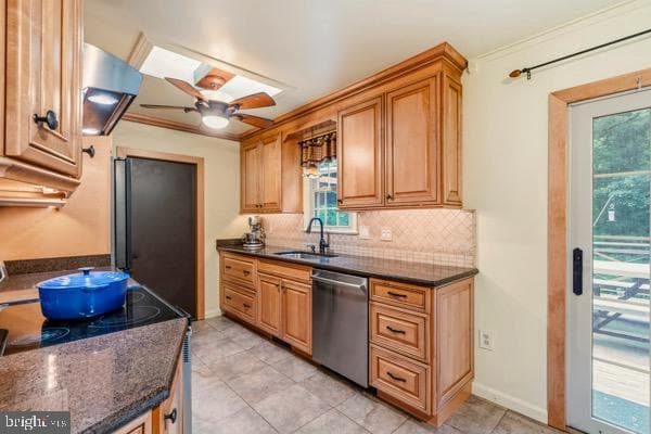 2605 Seskey Glen Court photo 10