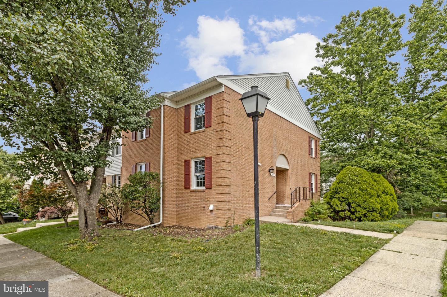 5919 Ambassador Way, Alexandria