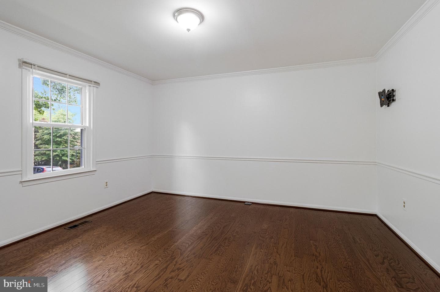 5919 Ambassador Way photo 25