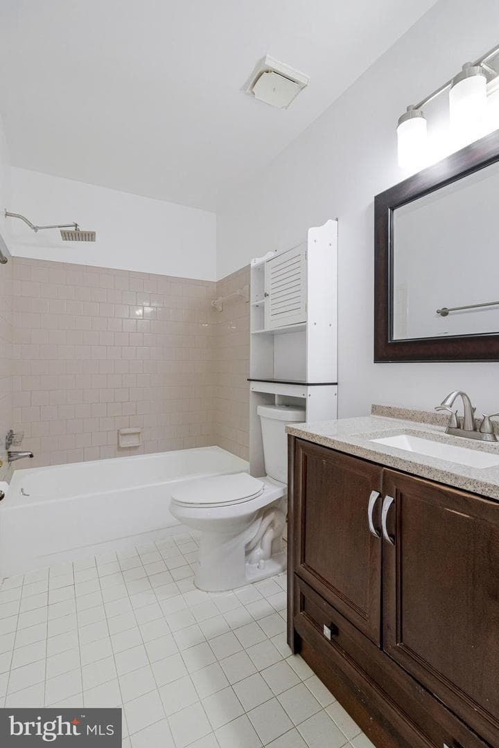 5919 Ambassador Way photo 34
