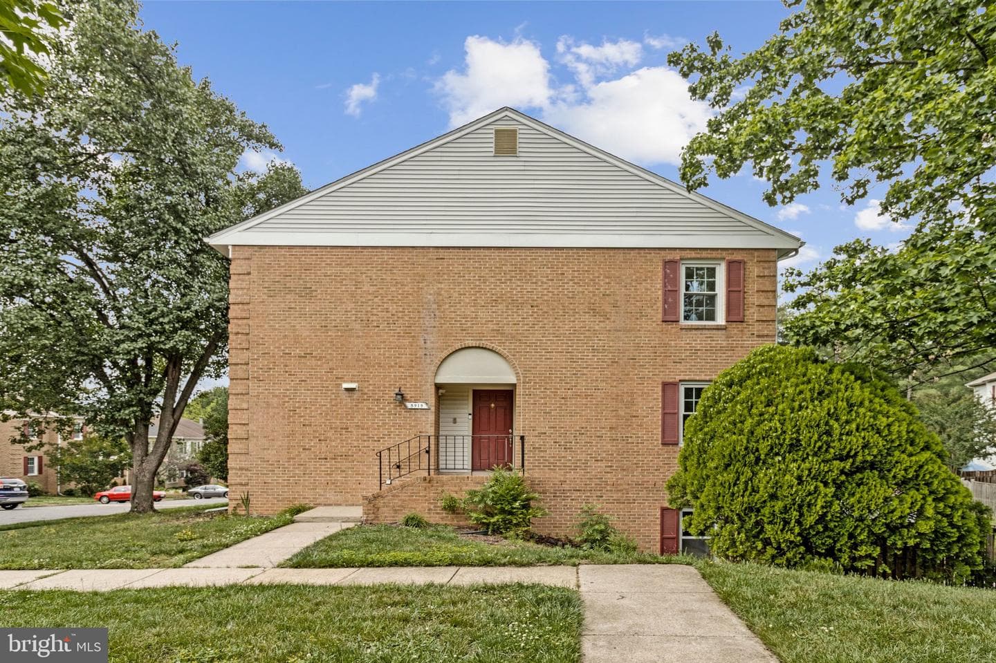 5919 Ambassador Way photo 4