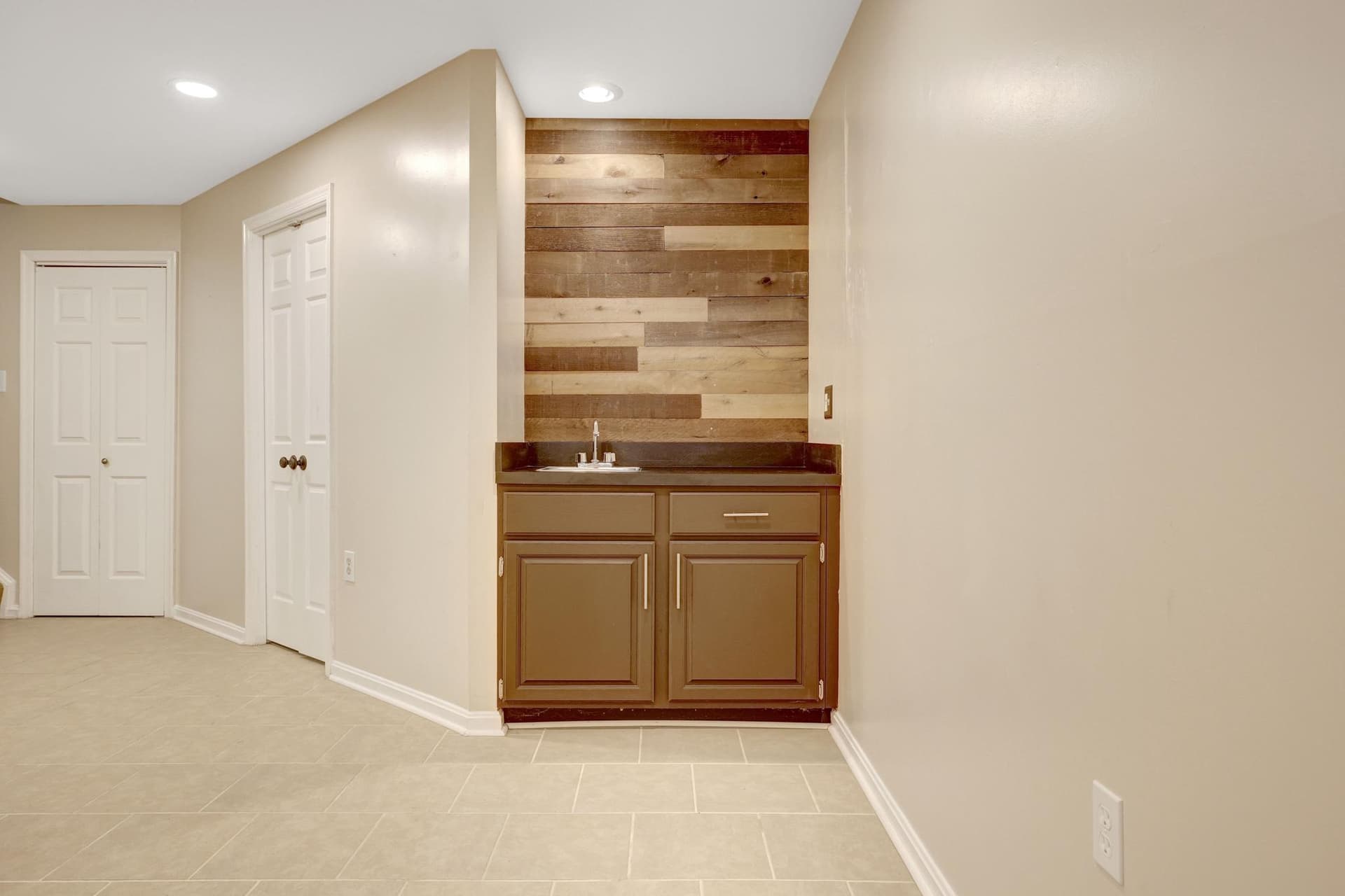 11992 Sentinel Point Ct photo 37