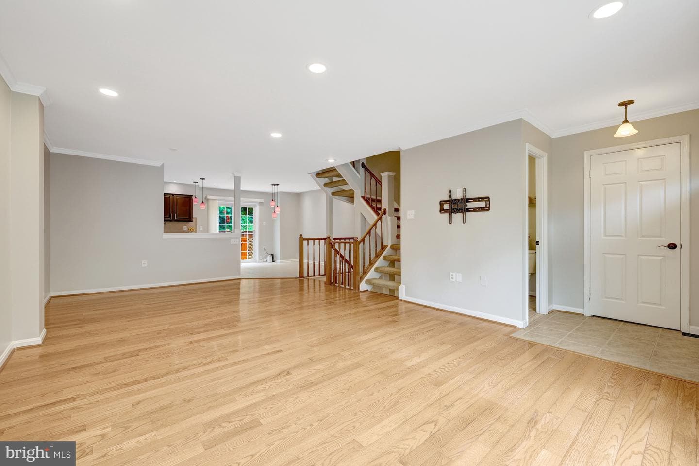 11992 Sentinel Point Ct photo 9