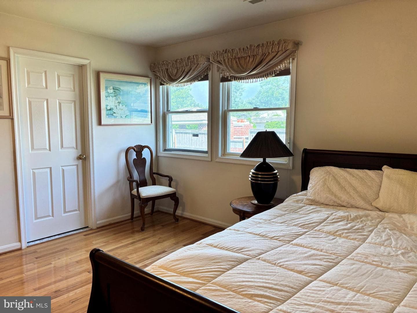 5213 Montgomery Street photo 6